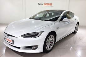 Tesla S